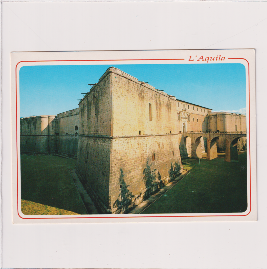 WŁOCHY L'AQUILA TWIERDZA POCZTÓWKA A92262