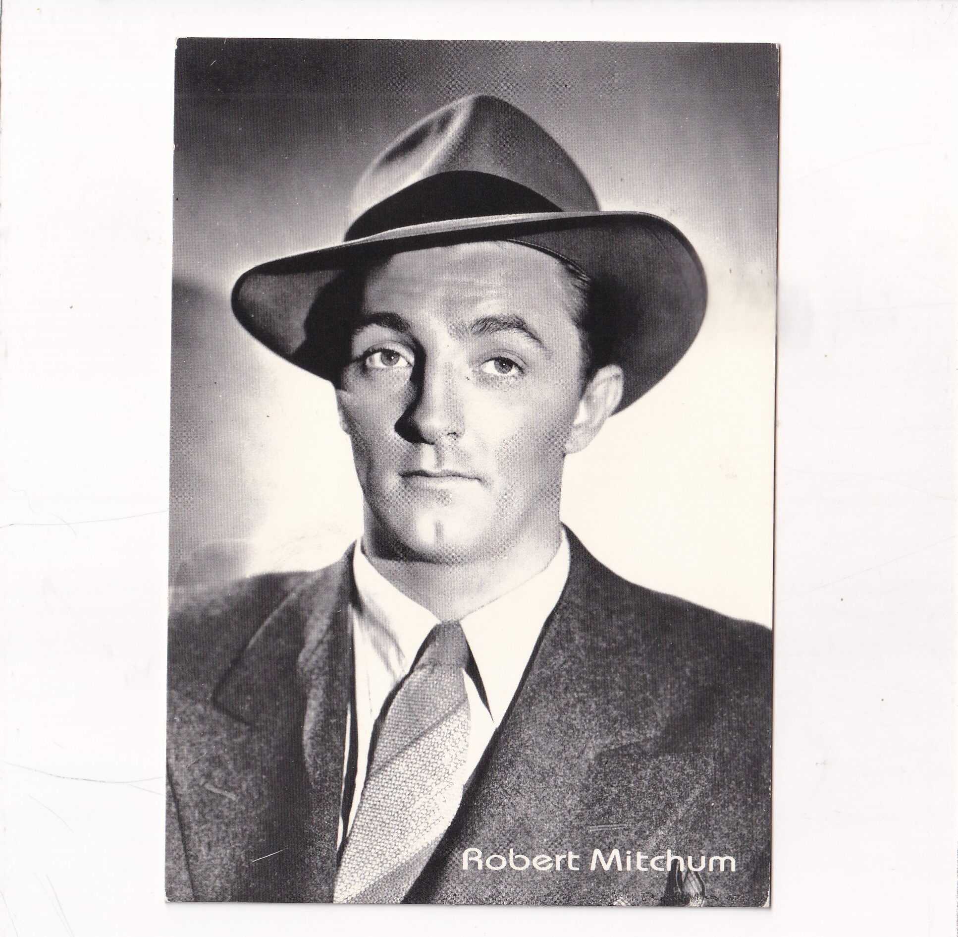 GWIAZDY KINA ROBERT MITCHUM POCZTÓWKA A13277