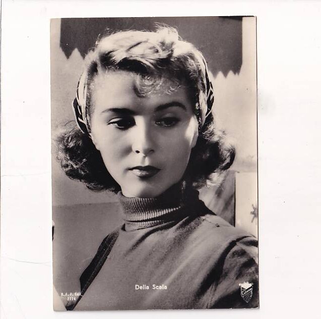 GWIAZDY KINA I TELEWIZJI DELIA SCALA POCZTÓWKA A32006