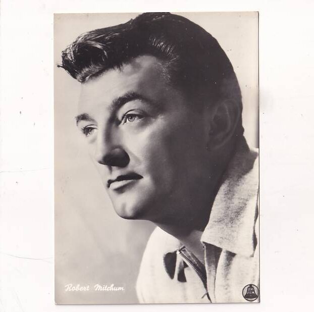 GWIAZDY KINA ROBERT MITCHUM POCZTÓWKA A35452