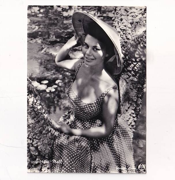 GWIAZDY KINA I TV GIORGIA MOLL POCZTÓWKA A36485