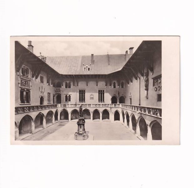 KRAKÓW DZIEDZINIEC BIBLIOTEKI JAGIELLOŃSKIEJ POCZTÓWKA A39658