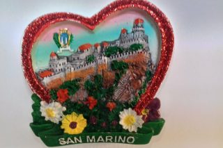 MAGNETKA-magnes-San-Marino-zamek-herb-603